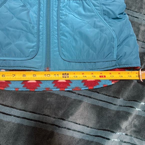 Ariat Dilon Reversible Insulated Vest color Teal size small - Picture 13 of 13